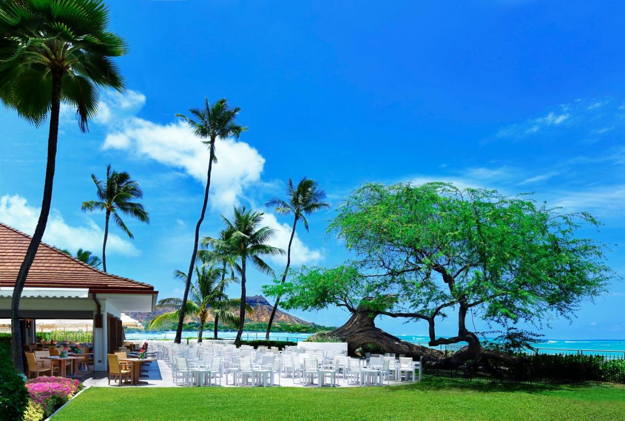 Halekulani - No Resort Fee Χονολουλού Εξωτερικό φωτογραφία A view of the beach at the Four Seasons Resort
